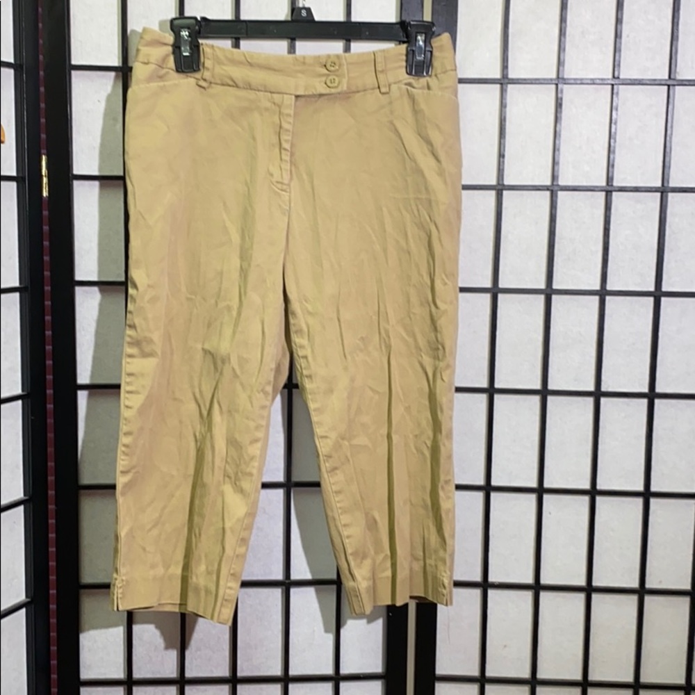 George London Fit Capris Size 4